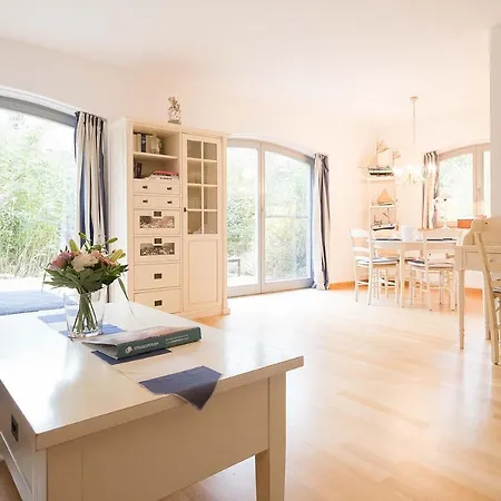 Duenenhof Duenenhof Whg. D-02 부스트로우